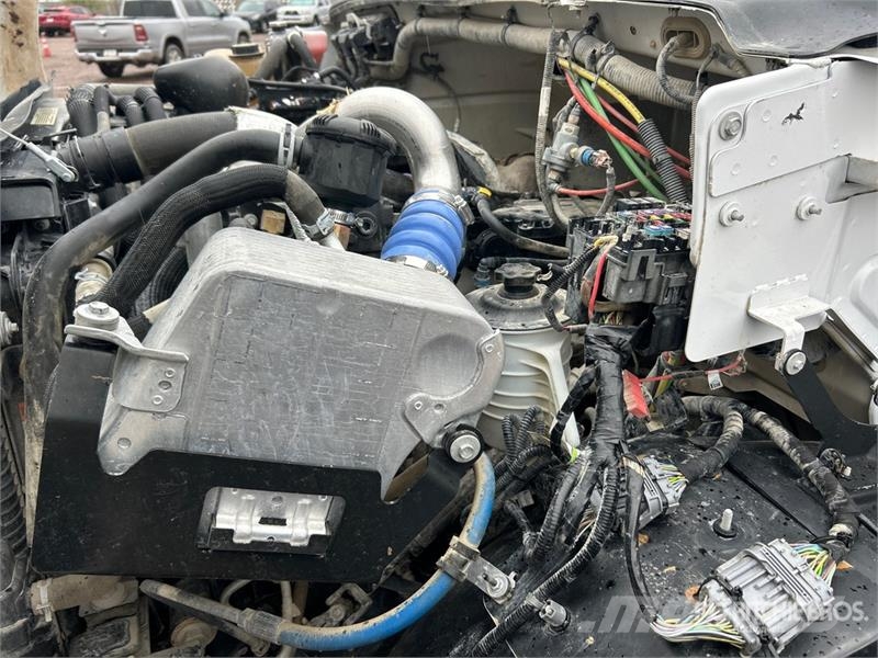 Ford F-750 4x2 Service Truck Kommunal-Sonderfahrzeuge