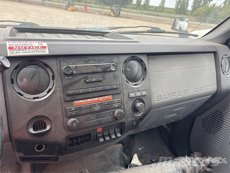 Ford F-750 4x2 Van Truck Φορτηγά Κόφα