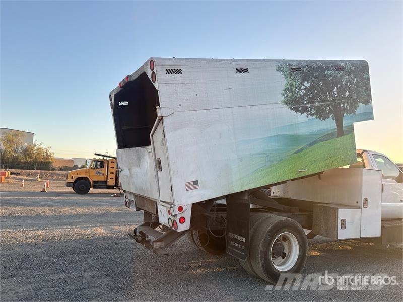 Ford F-750 XL 4x2 Chipper Truck Caminhões de cavacos de madeira