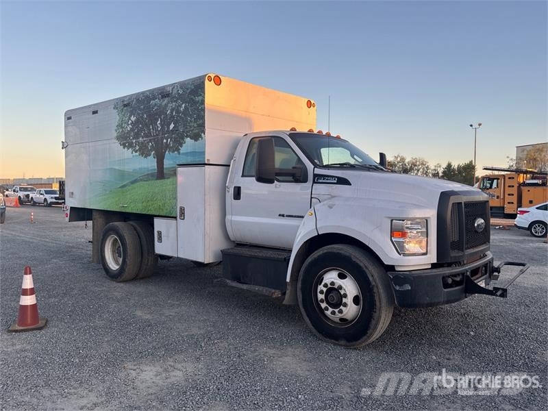 Ford F-750 XL 4x2 Chipper Truck Caminhões de cavacos de madeira