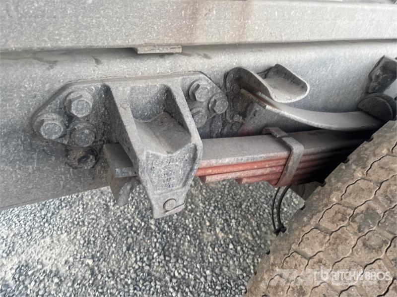 Ford F-750 XL 4x2 Extended Cab Chipper Truck Camion pour copeaux de bois