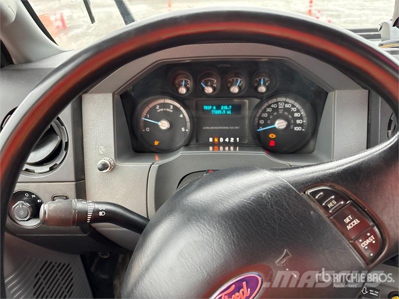 Ford F 750 XL 4x2 Flatbed Truck Pritschenwagen/Pritschenwagen mit Seitenklappe