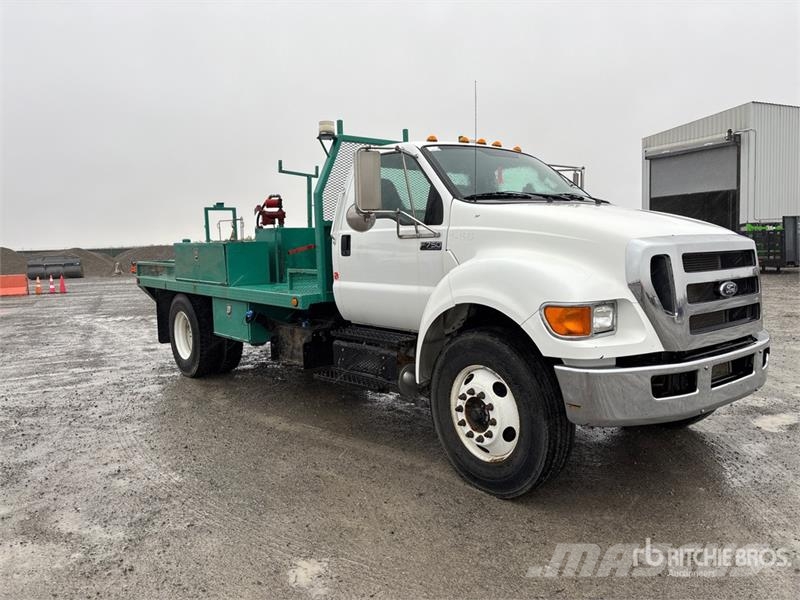 Ford F 750 XL 4x2 Flatbed Truck Pritschenwagen/Pritschenwagen mit Seitenklappe