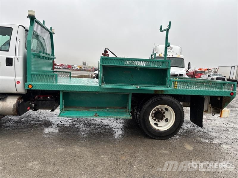 Ford F 750 XL 4x2 Flatbed Truck Pritschenwagen/Pritschenwagen mit Seitenklappe