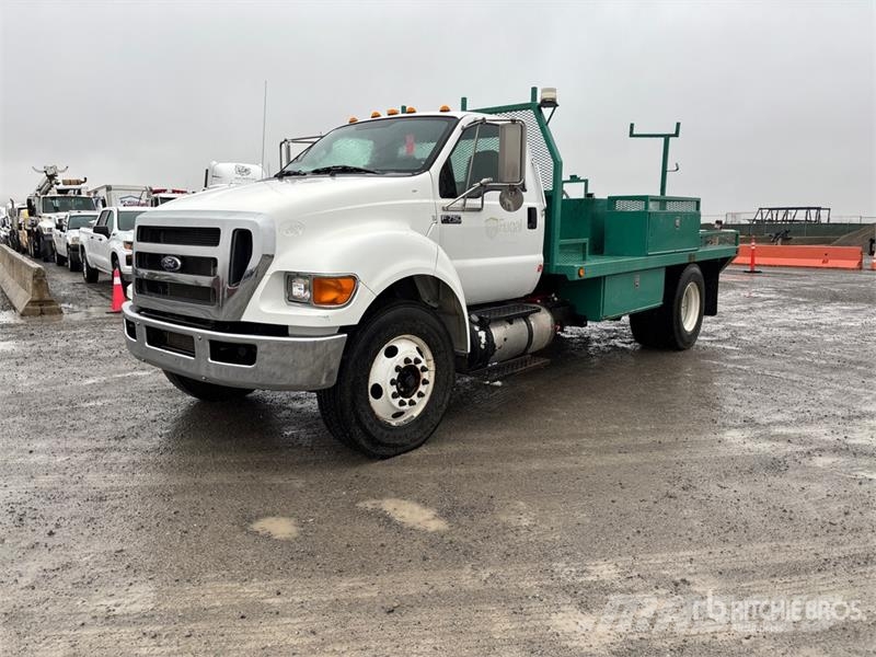 Ford F 750 XL 4x2 Flatbed Truck Pritschenwagen/Pritschenwagen mit Seitenklappe
