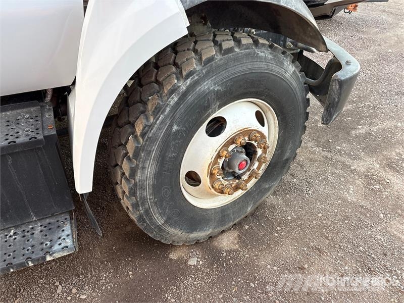 Ford F-750 XL 4x2 Service Truck Veículos municipais / de uso geral