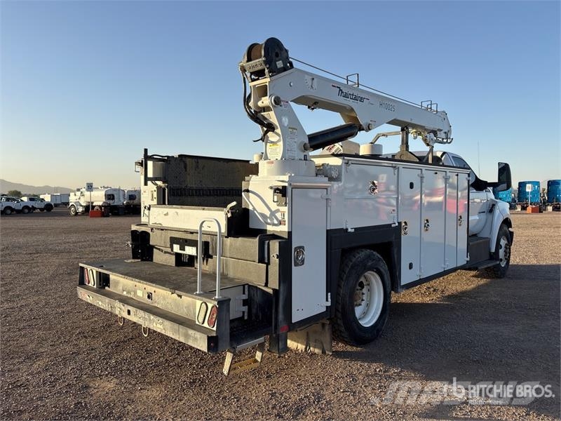Ford F-750 XL 4x2 Service Truck Veículos municipais / de uso geral