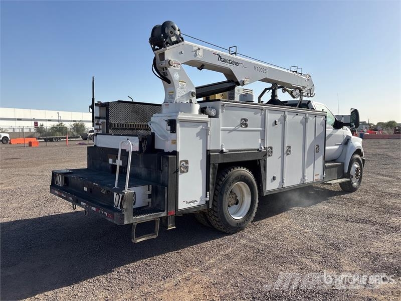 Ford F-750 XL 4x2 Service Truck Veículos municipais / de uso geral