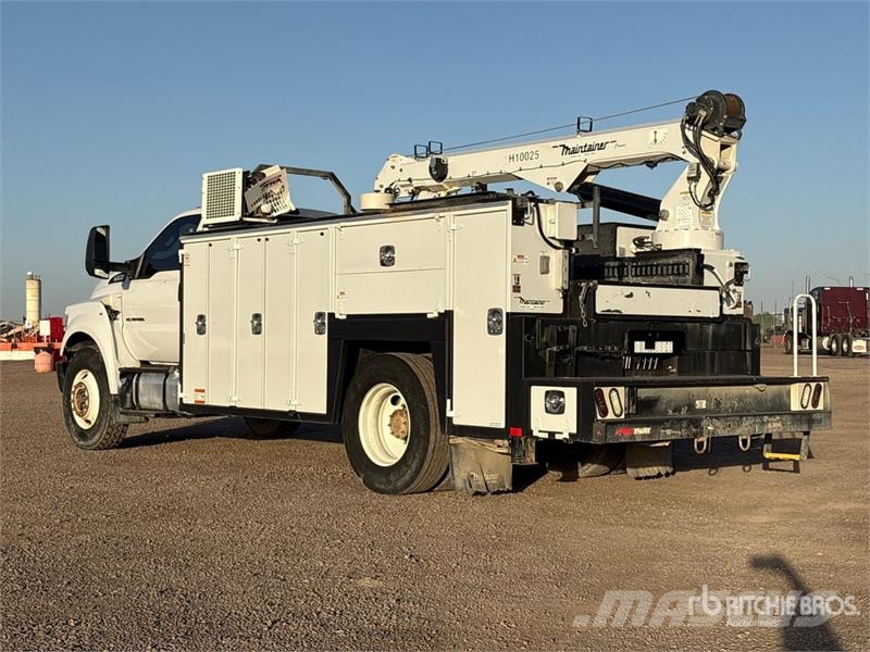 Ford F-750 XL 4x2 Service Truck Veículos municipais / de uso geral