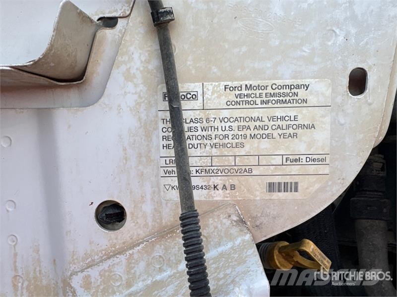 Ford F-750 XL 4x2 Service Truck Veículos municipais / de uso geral