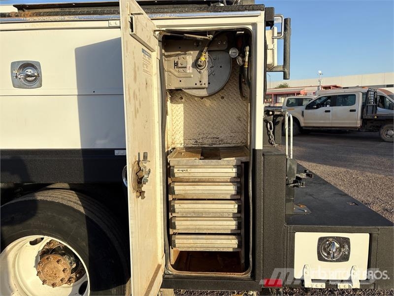 Ford F-750 XL 4x2 Service Truck Veículos municipais / de uso geral
