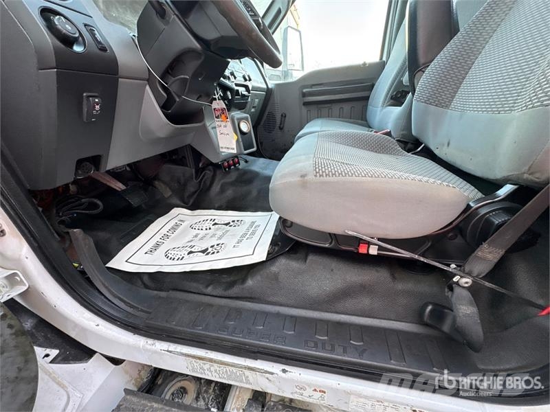 Ford F-750 XL 4x2 Service Truck Veículos municipais / de uso geral