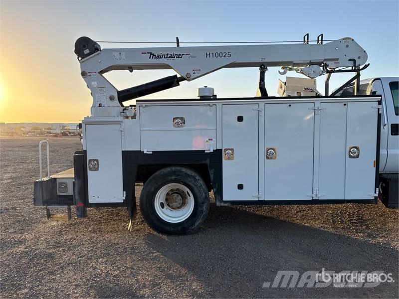 Ford F-750 XL 4x2 Service Truck Veículos municipais / de uso geral