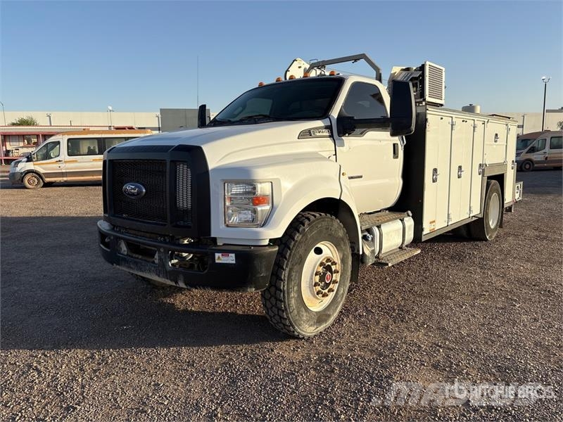 Ford F-750 XL 4x2 Service Truck Veículos municipais / de uso geral