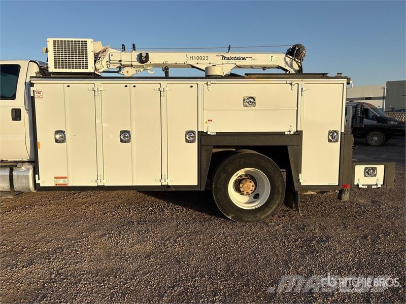 Ford F-750 XL 4x2 Service Truck Veículos municipais / de uso geral