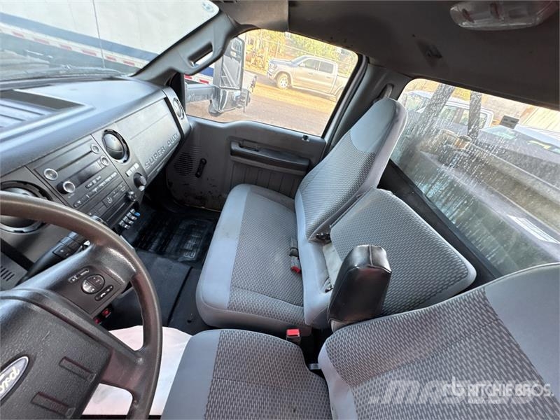 Ford F-750 XL 4x2 Service Truck Veículos municipais / de uso geral