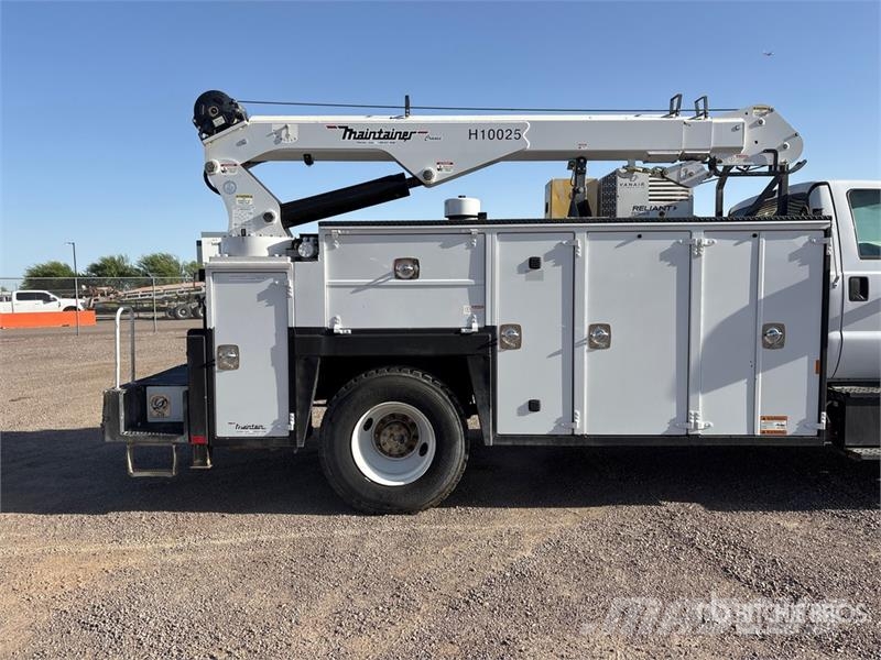 Ford F-750 XL 4x2 Service Truck Veículos municipais / de uso geral