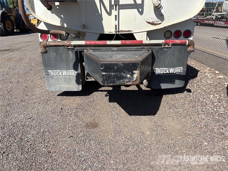 Ford F-800 2250 gal 4x2 Water Truck Cisterny na vodu