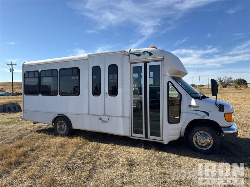 Ford F450 4x2 16-Seat Transit Bus Μίνι λεωφορεία