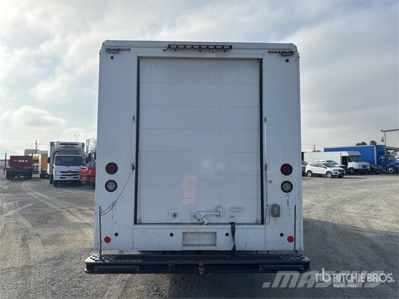 Ford F59 4x2 Step Van Varebiler