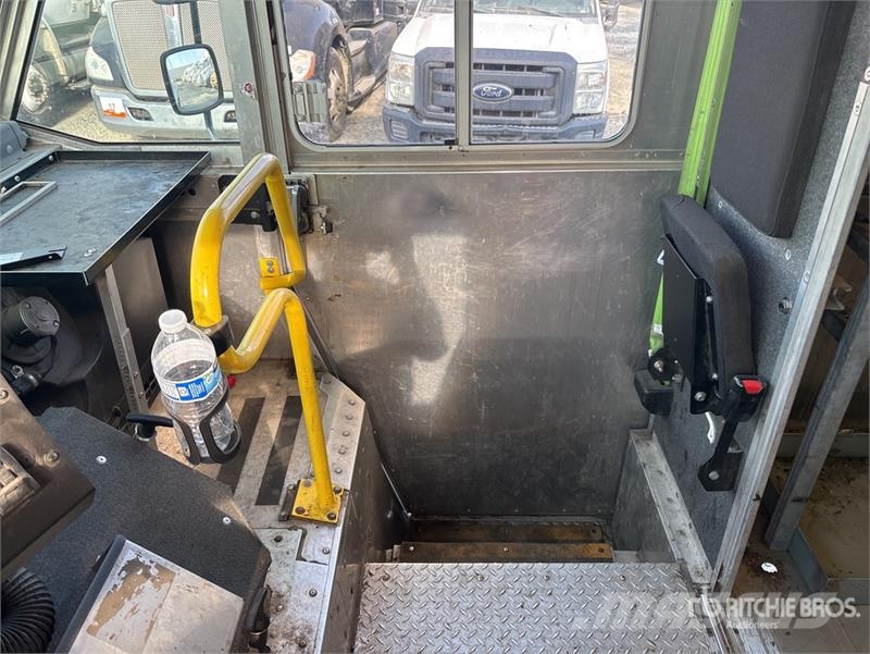 Ford F59 4x2 Step Van Varebiler