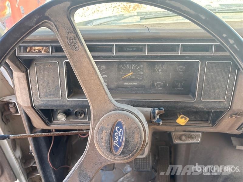 Ford F600 4x2 S/A Dump Truck (Inoperable) Kipper