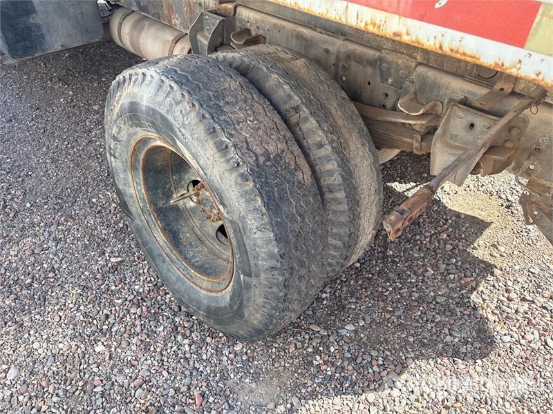 Ford F600 4x2 S/A Dump Truck (Inoperable) Kipper