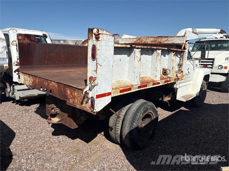 Ford F600 4x2 S/A Dump Truck (Inoperable) Kipper