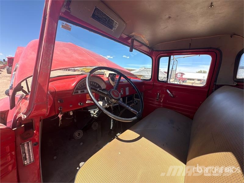 Ford F60Z6K 4x2 Fire Truck Itfaiye araçlari