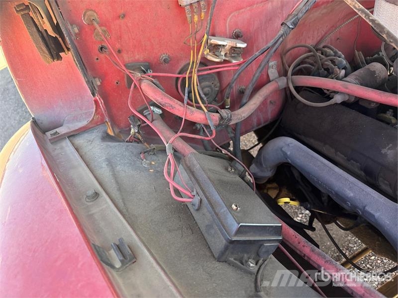 Ford F60Z6K 4x2 Fire Truck Itfaiye araçlari