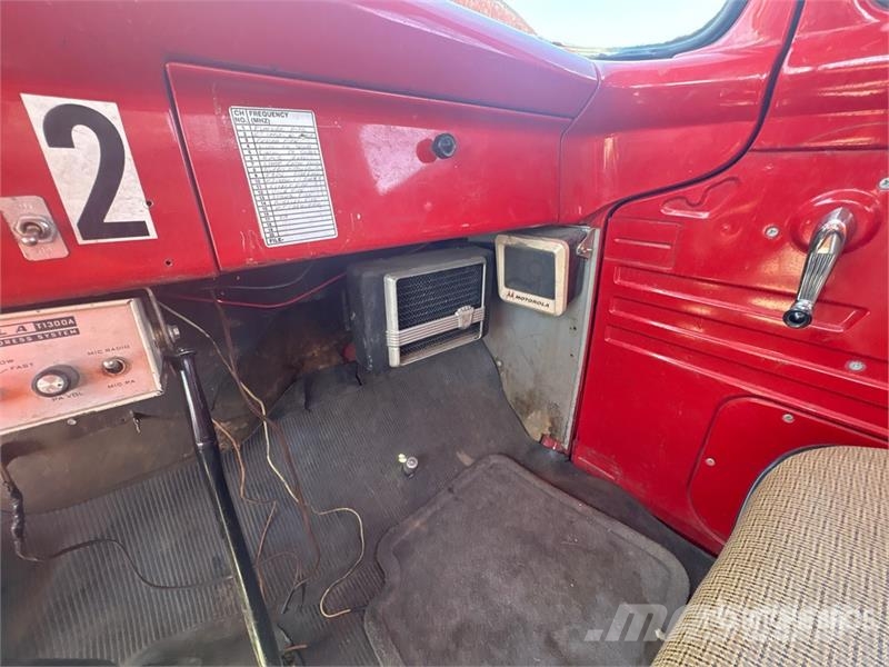 Ford F60Z6K 4x2 Fire Truck Itfaiye araçlari