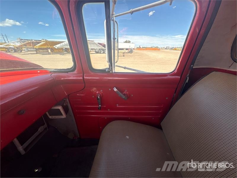 Ford F60Z6K 4x2 Fire Truck Itfaiye araçlari