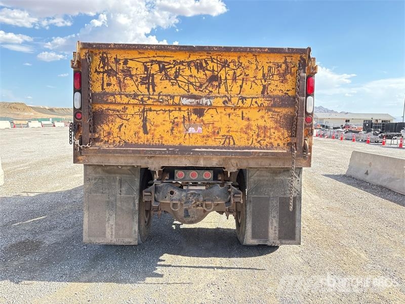 Ford F800 4x2 S/A Dump Truck Самосвал