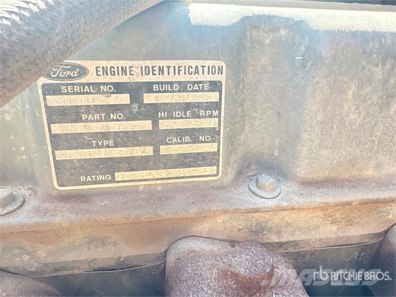 Ford F800 4x2 S/A Dump Truck Самосвал
