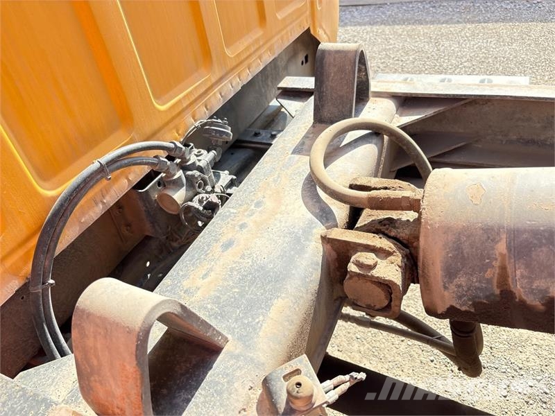 Ford F800 4x2 S/A Dump Truck Самосвал