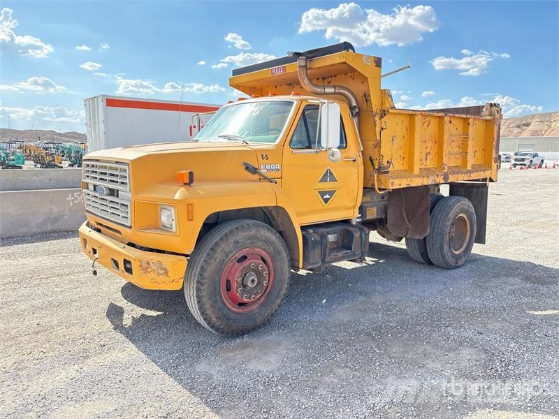 Ford F800 4x2 S/A Dump Truck Самосвал