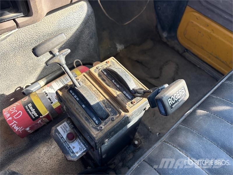 Ford F800 S/A Dump Truck Kiper tovornjaki