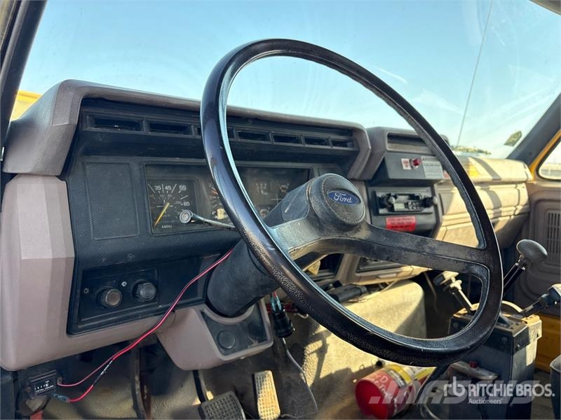 Ford F800 S/A Dump Truck Kiper tovornjaki