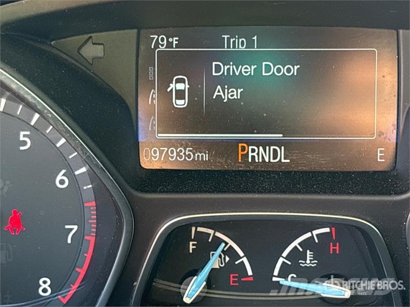 Ford Focus SE Carros