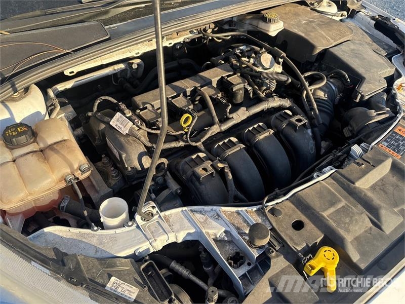 Ford Focus SE 汽车