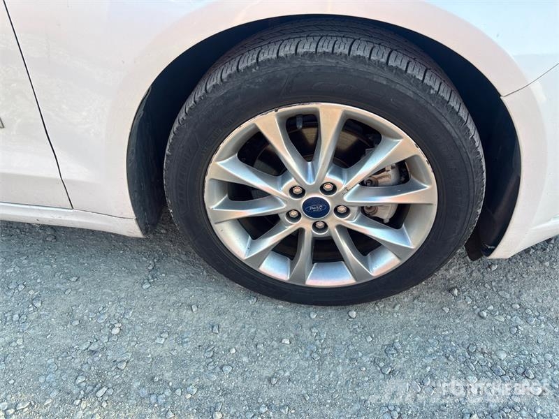 Ford Fusion Hybrid Automobile 汽车