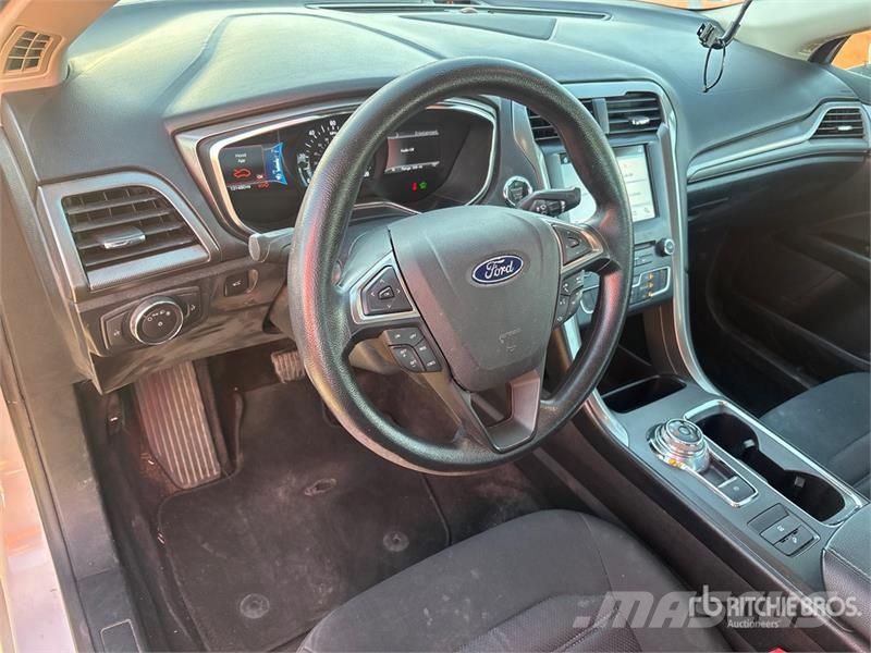 Ford Fusion Hybrid Automobile 汽车