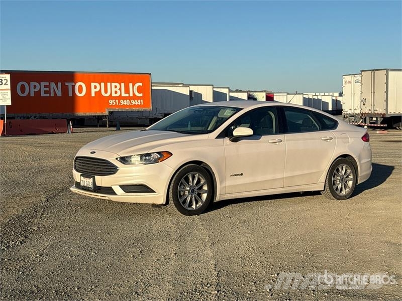 Ford Fusion Hybrid Automobile 汽车