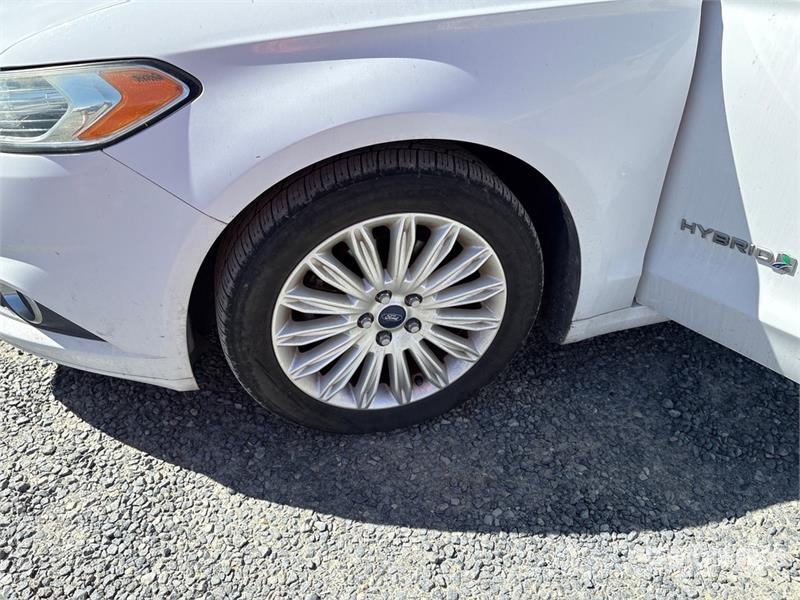 Ford Fusion Hybrid Automobile Automobili