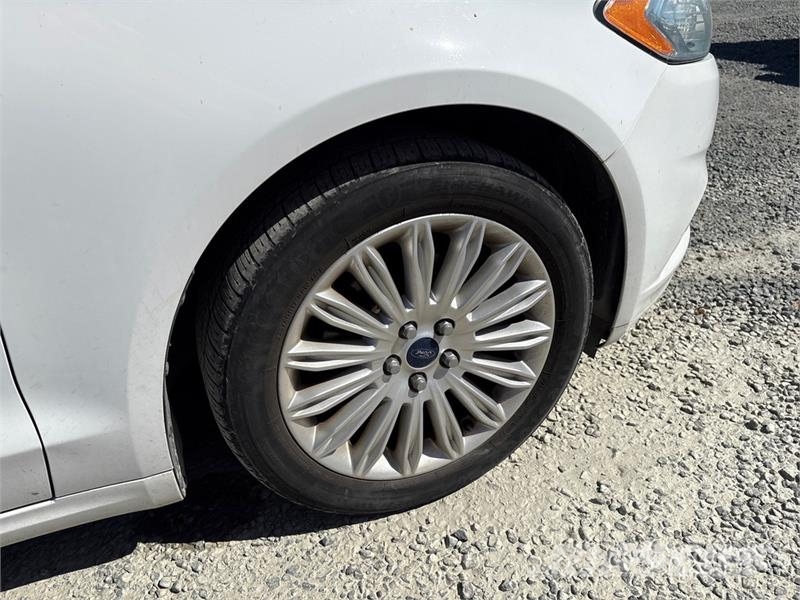 Ford Fusion Hybrid Automobile Automobili