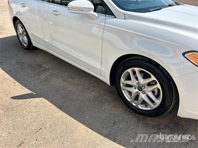 Ford Fusion SE Auto's