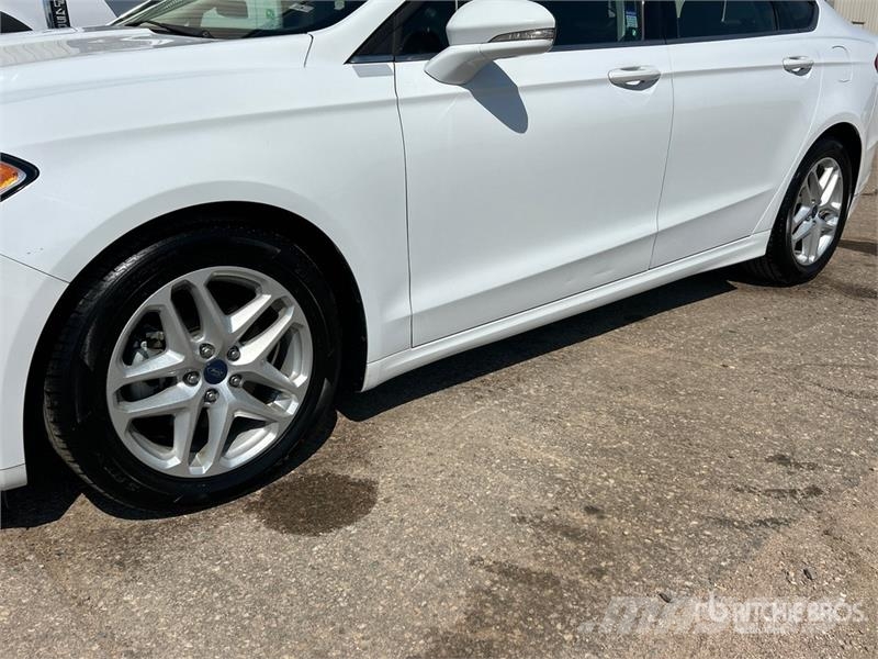 Ford Fusion SE Auto's