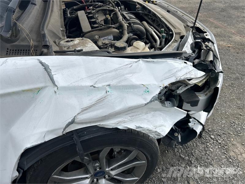 Ford Fusion SE Automobile Automašīnas