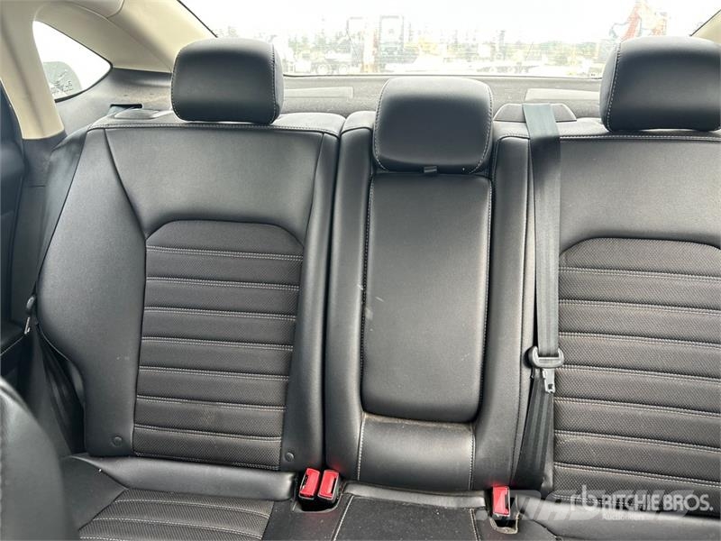 Ford Fusion SE Automobile Automašīnas