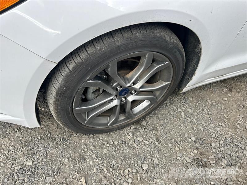 Ford Fusion SE Automobile Automašīnas